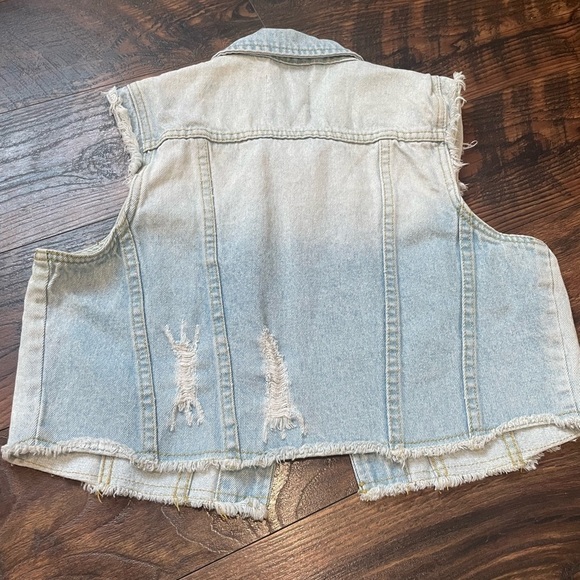 Girls Thread & Supply Denim Vest - Picture 6 of 6